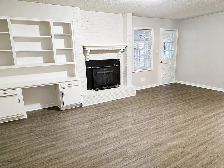 1820 Cumberland Ave SW — Photo 6