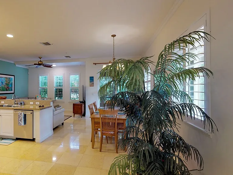 92-1200 Olani St #4 — Photo 4