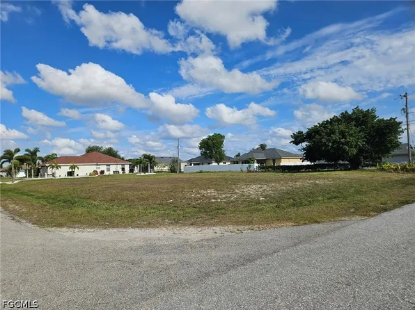228 NW 14th St, Cape Coral, FL 33993