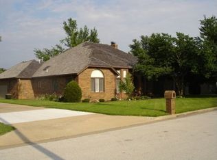 3130 S Ventura Ave, Springfield, MO 65804