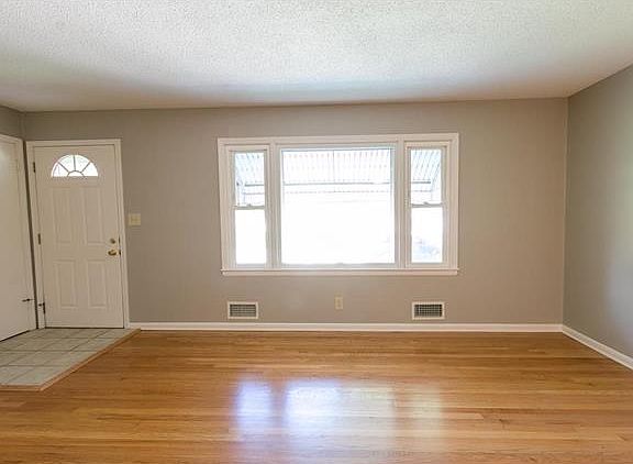5th image of 6605 N Campbell St