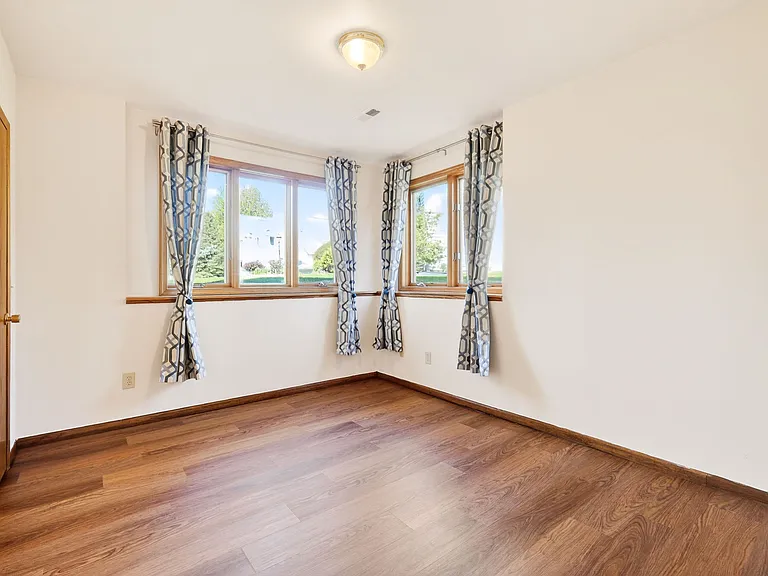 4205 Monarch Ct — Photo 18