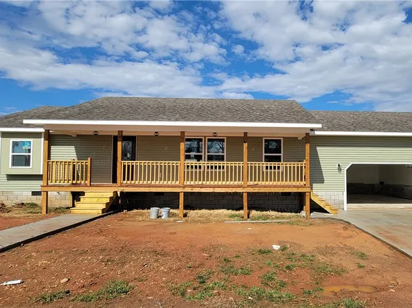 704 Mulberry St, Green Forest, AR 72638