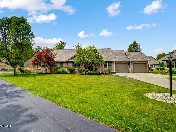 3rd image of 2684 Pine Shore Dr