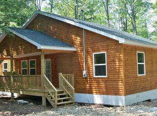 11 Lark Rd, Laporte, PA 18626