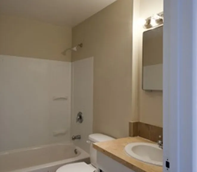 7700 12th Ave SW — Photo 5