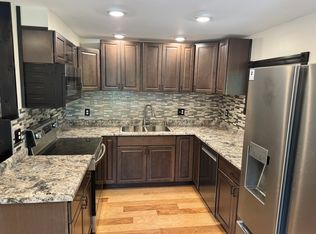 335 8th Ave S #3, Fargo, ND 58103
