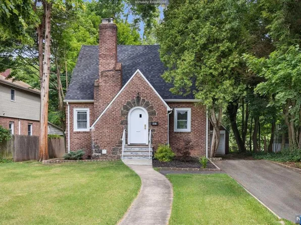 691 Suffern Rd, Teaneck, NJ 07666