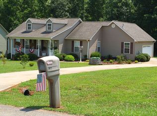120 Deer Track Ln, Gaffney, SC 29341