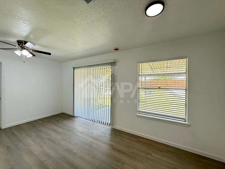 7319 Walnut Valley Dr — Photo 7