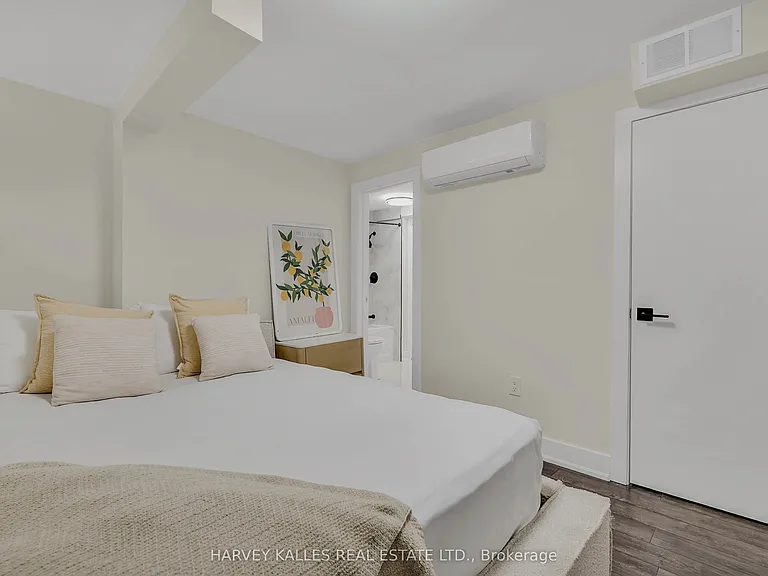 692 Richmond St W #3 — Photo 20