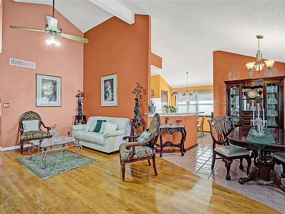 4th image of 669 Abington Dr