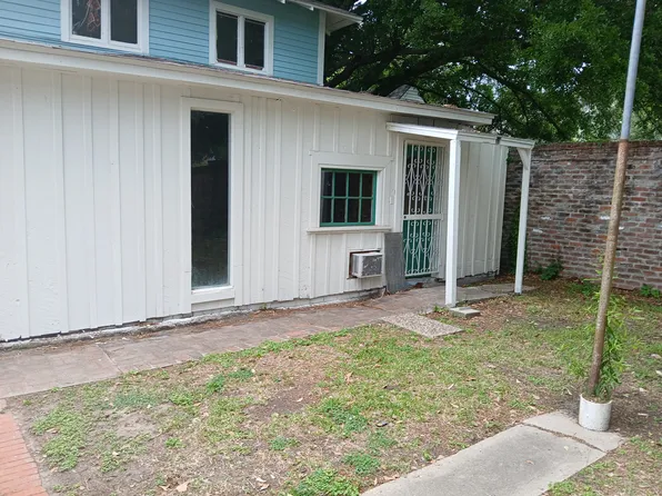 617 1/2 Lafayette St #1/2, Lafayette, LA 70501