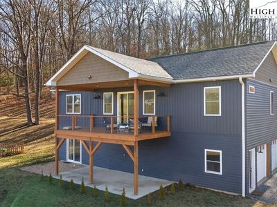 399 Crestview Mountain Drive, Ennice, NC, 28623