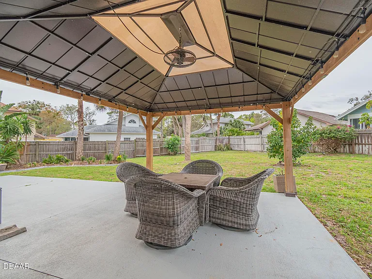 6236 Clover Bend Dr — Photo 50