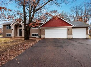 1919 Mark Ln, Eau Claire, WI 54703