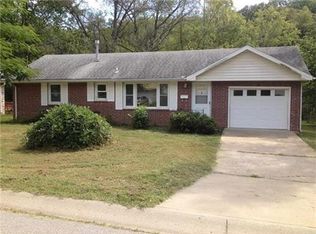 129 Kevin St, Excelsior Springs, MO 64024