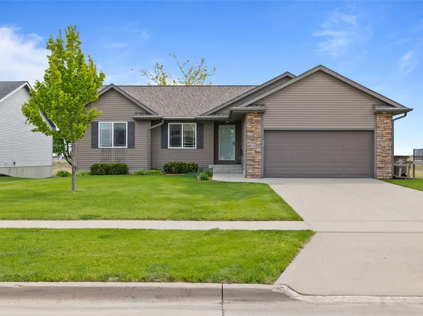 620 28th St SE, Altoona, IA 50009