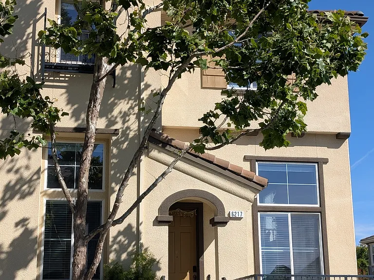 6217 Byron Ln — Photo 2