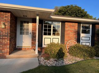 802 Miller Ln, Kaukauna, WI 54130