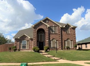 2816 Olympia Dr, Grand Prairie, TX 75052