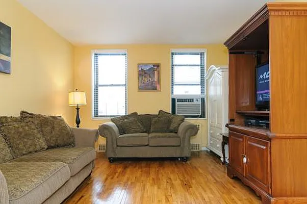 Sold by Fillmore | media 43