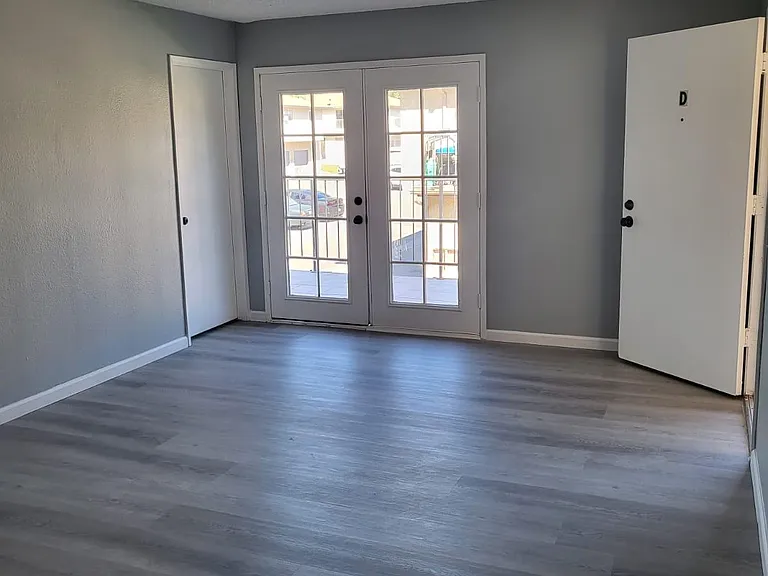 501 Courier Ave #D — Photo 19