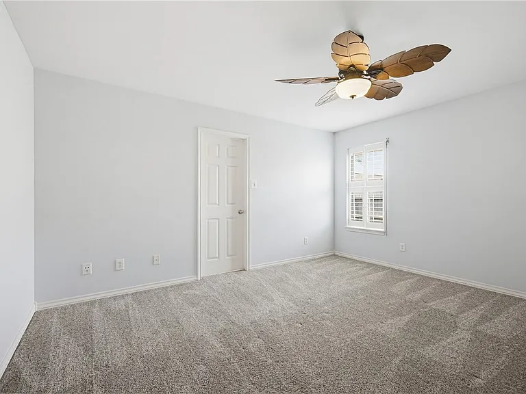 7251 Prairie Dr #6 — Photo 16