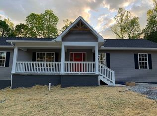 214 Dyllis Rd, Harriman, TN 37748