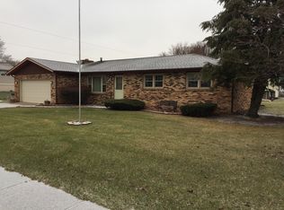 6748 James St, Portage, IN 46368