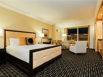 2000 N Fashion Show Dr UNIT 2702, Paradise, NV, 89109