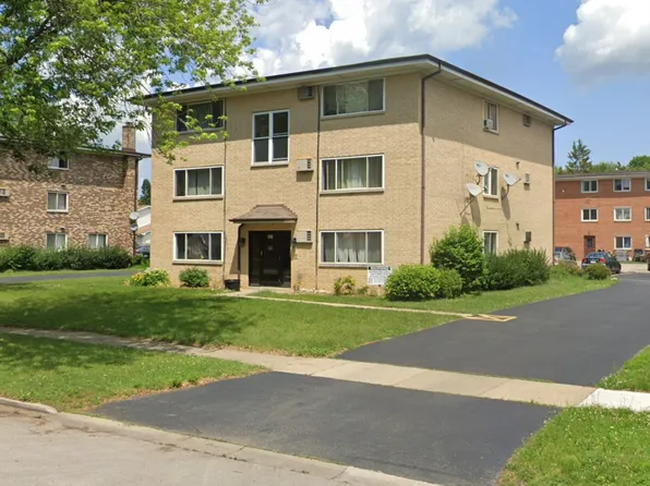 301 8th St APT 2B, Wheeling, IL 60090