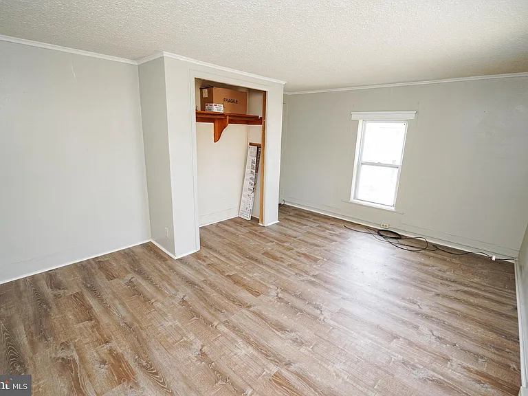 202 E Grove St #A — Photo 18