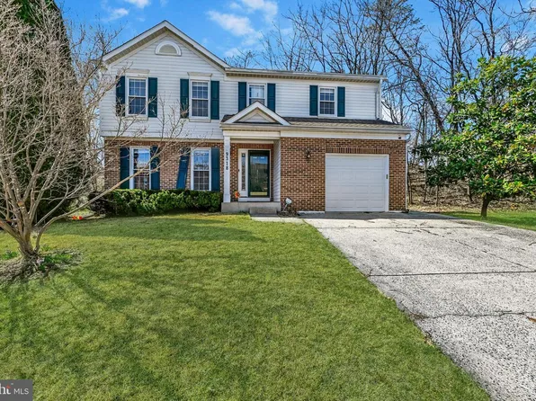 9318 Hines Estates Dr, Parkville, MD 21234