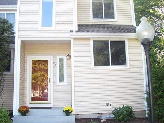 5th image of 21 Gaslight Ln