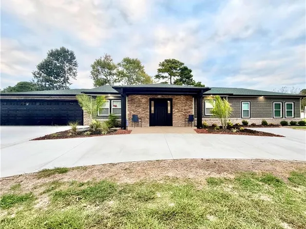 3208 Silina Dr, Virginia Beach, VA 23452