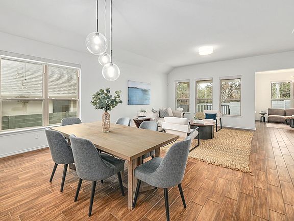 3rd image of 1104 River Vista Rd