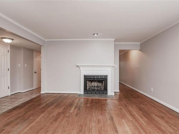 4th image of 4009 Bush Lake Pl