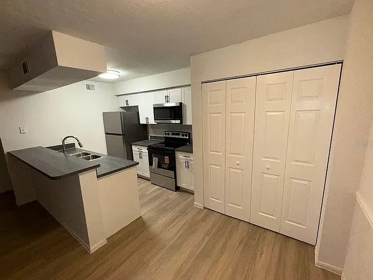 5313 Summerlin Rd #1302 — Photo 3