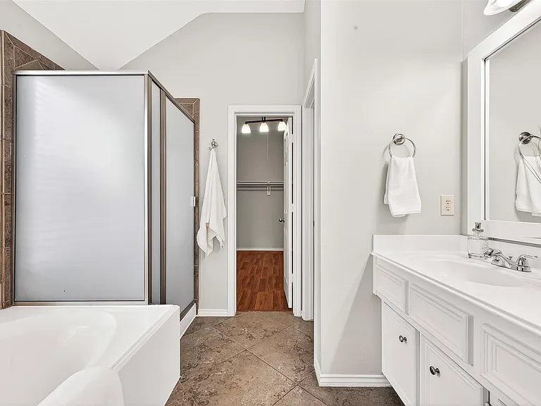 7116 Granger Ridge Ln — Photo 16