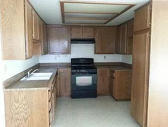 4th image of 901 Golden Springs Dr Unit D16