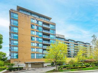 20 Gothic Ave #724, Toronto, ON M6P1T5