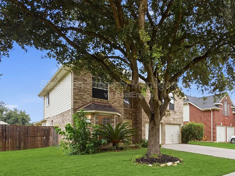 3924 Highland Vale Ct — Photo 2
