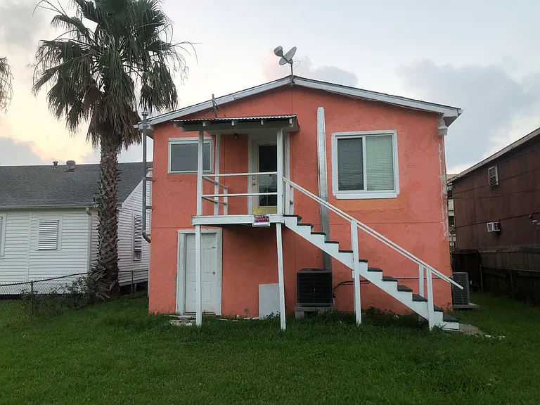 705 Church St #1 — Photo 16