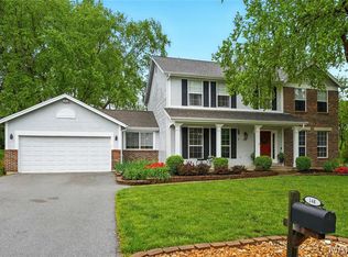 348 Mason Ridge Dr, Saint Charles, MO 63304