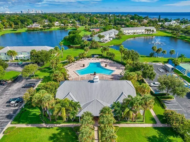 5048 Beach Dr SE #F — Photo 86