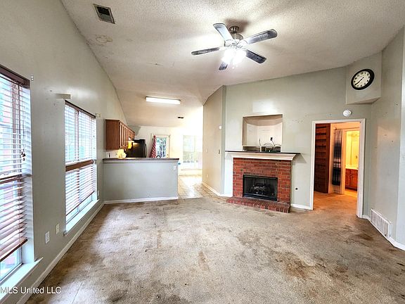 3rd image of 9167 Kaitlyn Dr