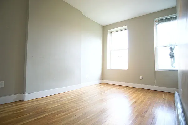 Rented by Yup Realty LLC | media 15