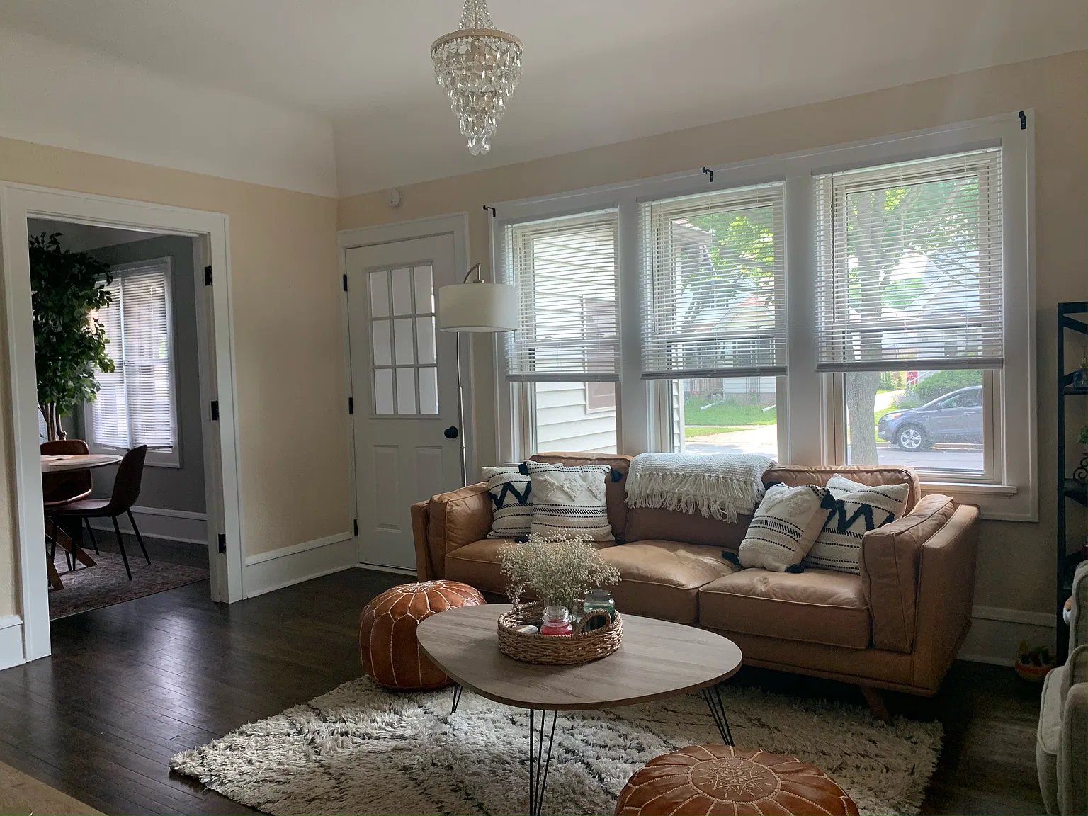 2 bed, 1.5 bath, 1336 sqft, $2,350 — Photo 2