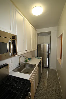Rented by Compass | media 17